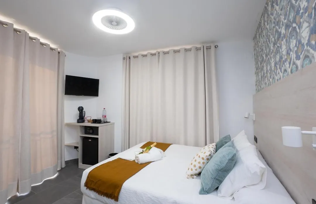 Nerja-Centro-Jacuzzi- Mirador De La Ermita- Adults Recommended-1
