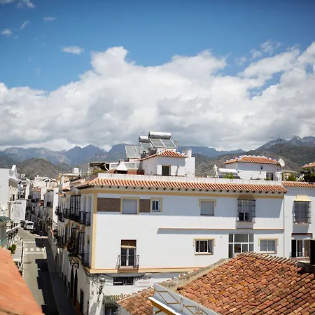 Charming Nerja Hostel-2
